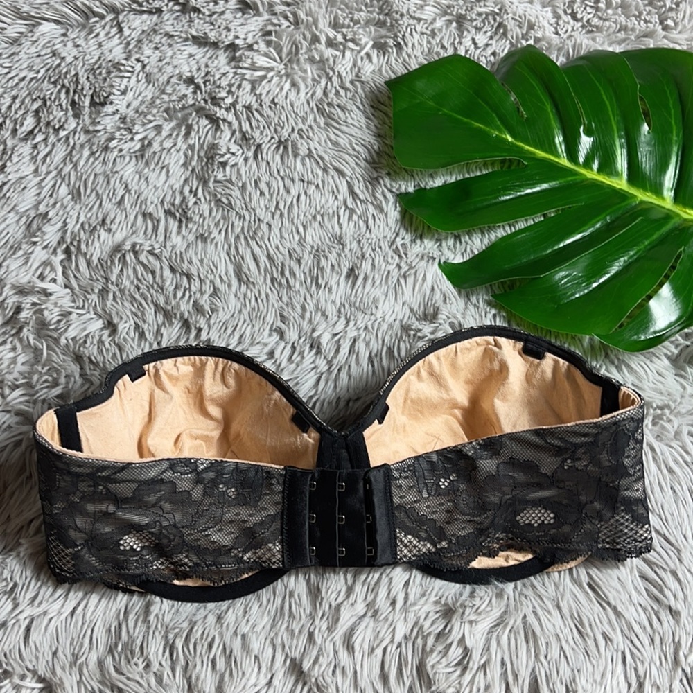 🌺Victoria’s secret black lace multi-way bio fit strapless bra 34D - Picture 3 of 5